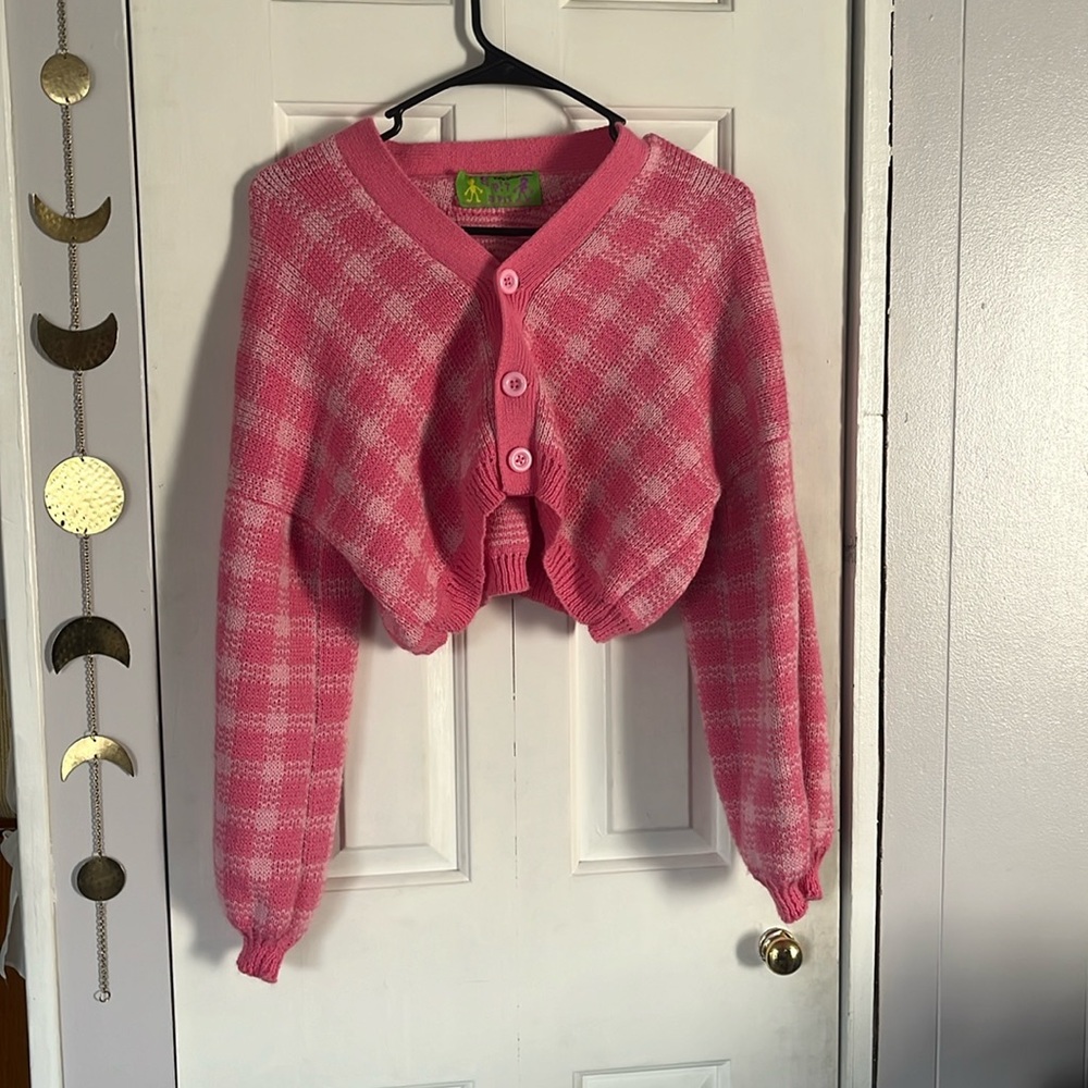 Pink cropped sweater